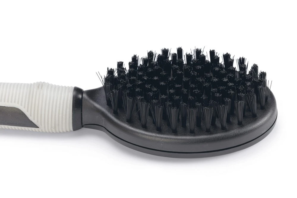 Beeztees Verzorgingsborstel - Hondenverzorging - Zwart/Grijs - Groot - 23 Cm 4 Beeztees Verzorgingsborstel - Hondenverzorging - Zwart/Grijs - Groot - 23 Cm - Afbeelding 2