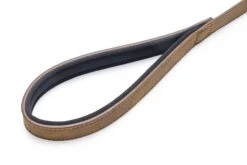 Beeztees Balacron Ax - Hondenriem - Kunstleer - Bruin - 100 Cm X 20 Mm 7 Beeztees Balacron Ax - Hondenriem - Kunstleer - Bruin - 100 Cm X 20 Mm -Hondenbenodigdheden Web 0746361 det2